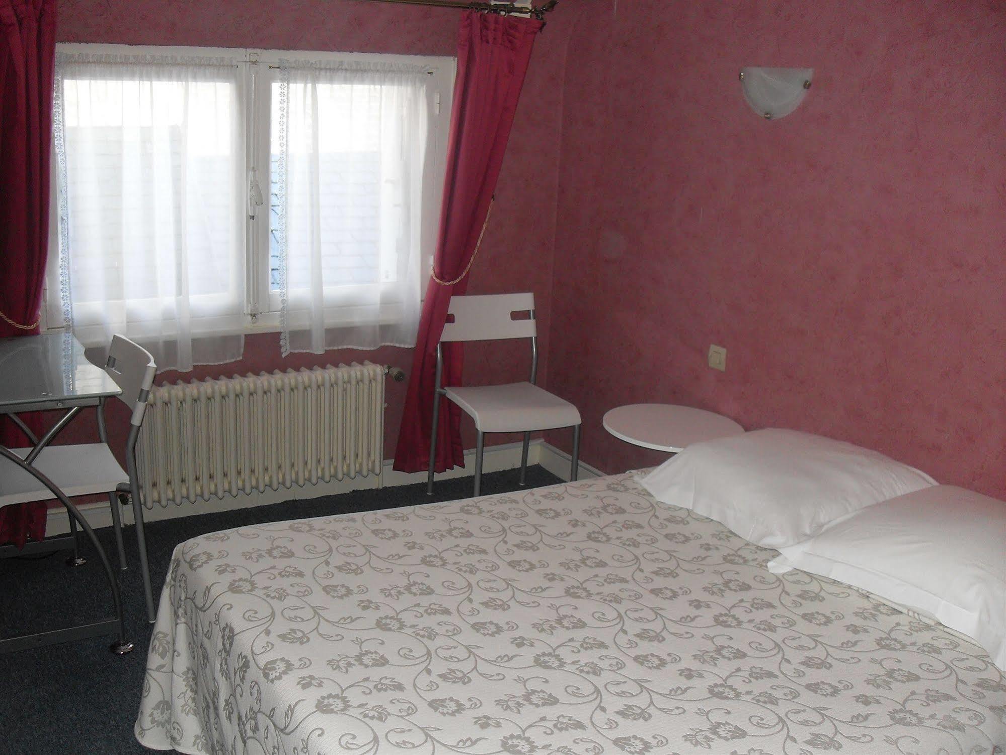 Hotel Restaurant Bocher Ploubazlanec Esterno foto